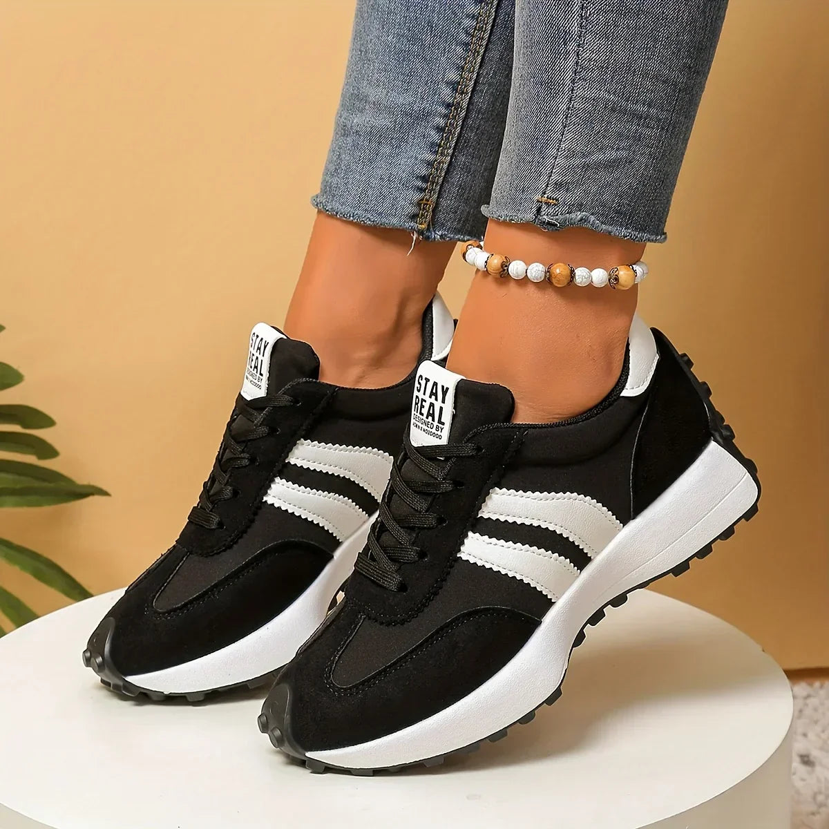 NeoWalk Comfort Sneakers