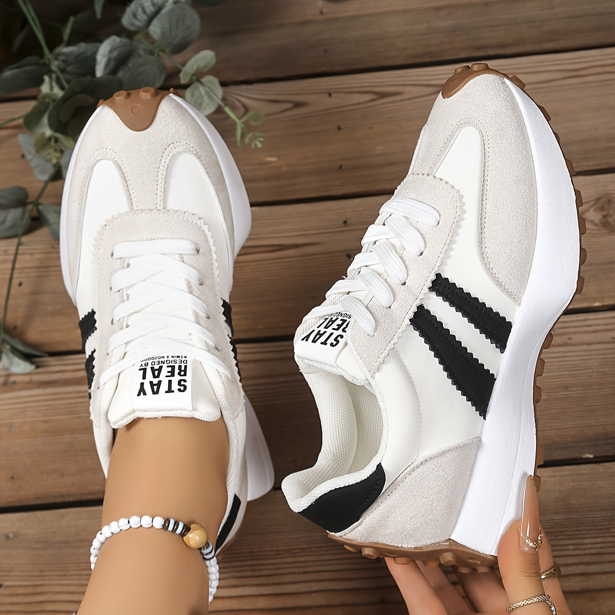 NeoWalk Comfort Sneakers
